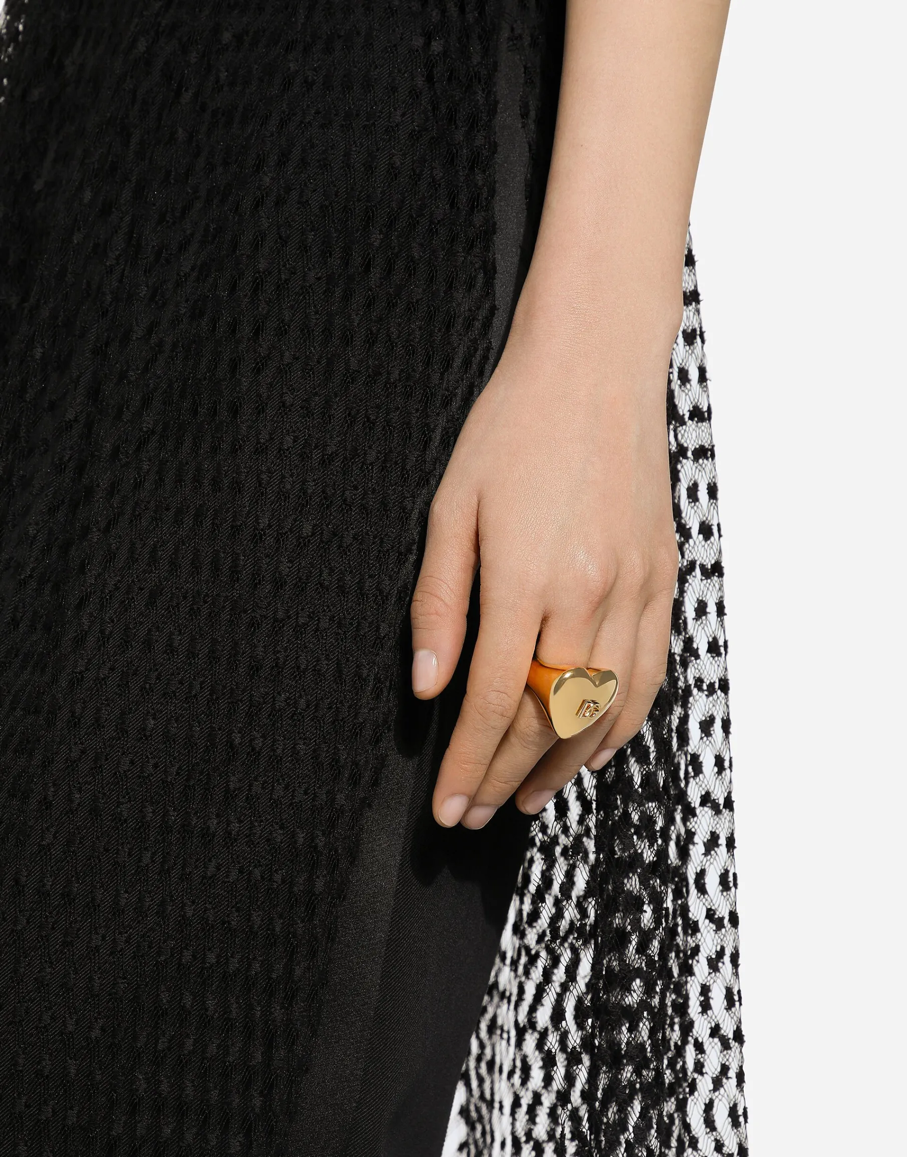 Heart ring with embossed DG logo