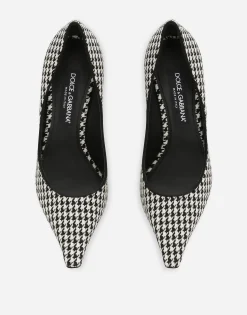 Houndstooth fabric pumps