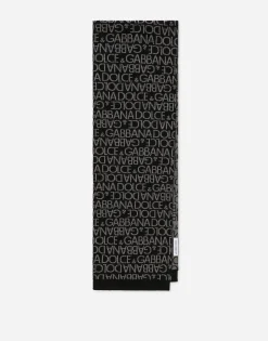 Jacquard knit scarf
