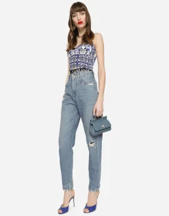 Jeans with mini-ripped details