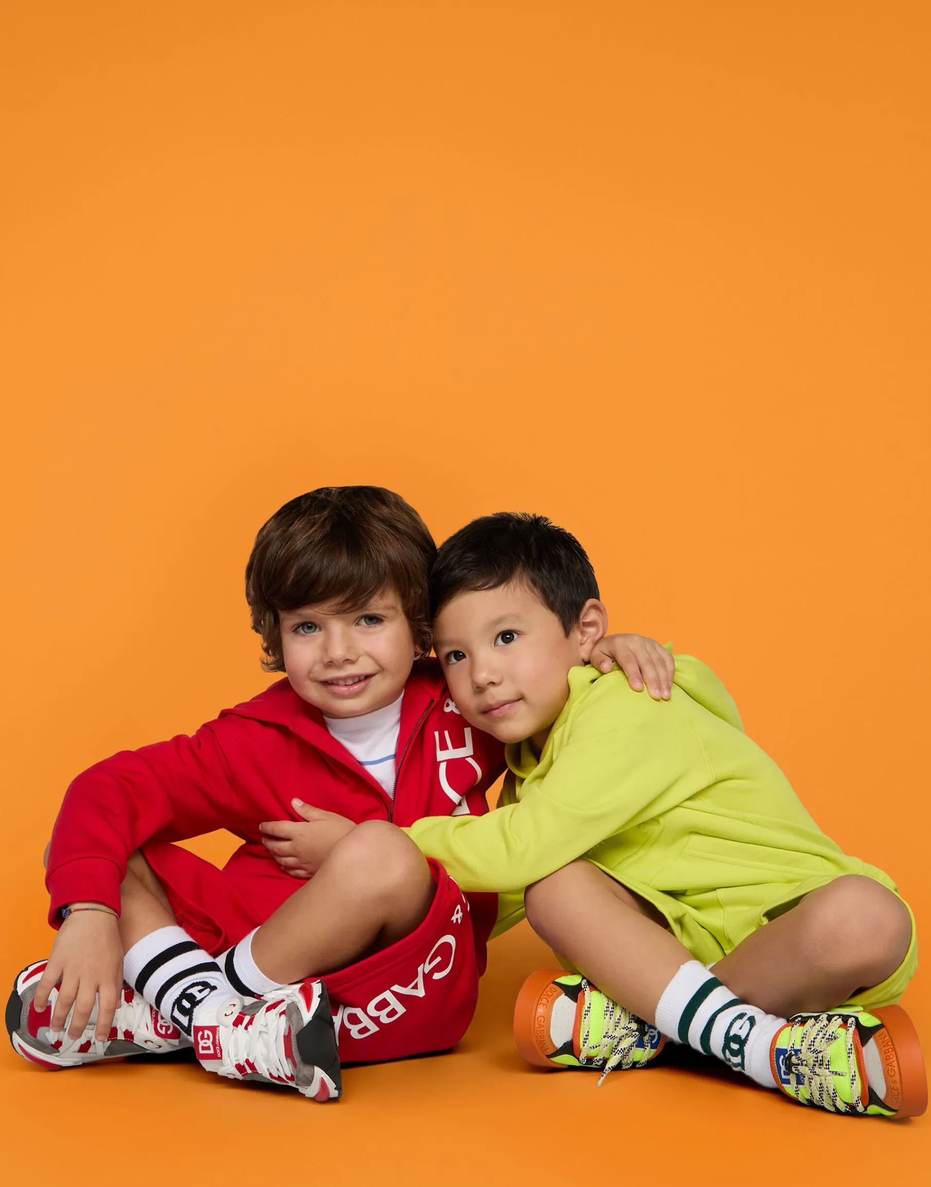 Jersey jogging shorts with logo print