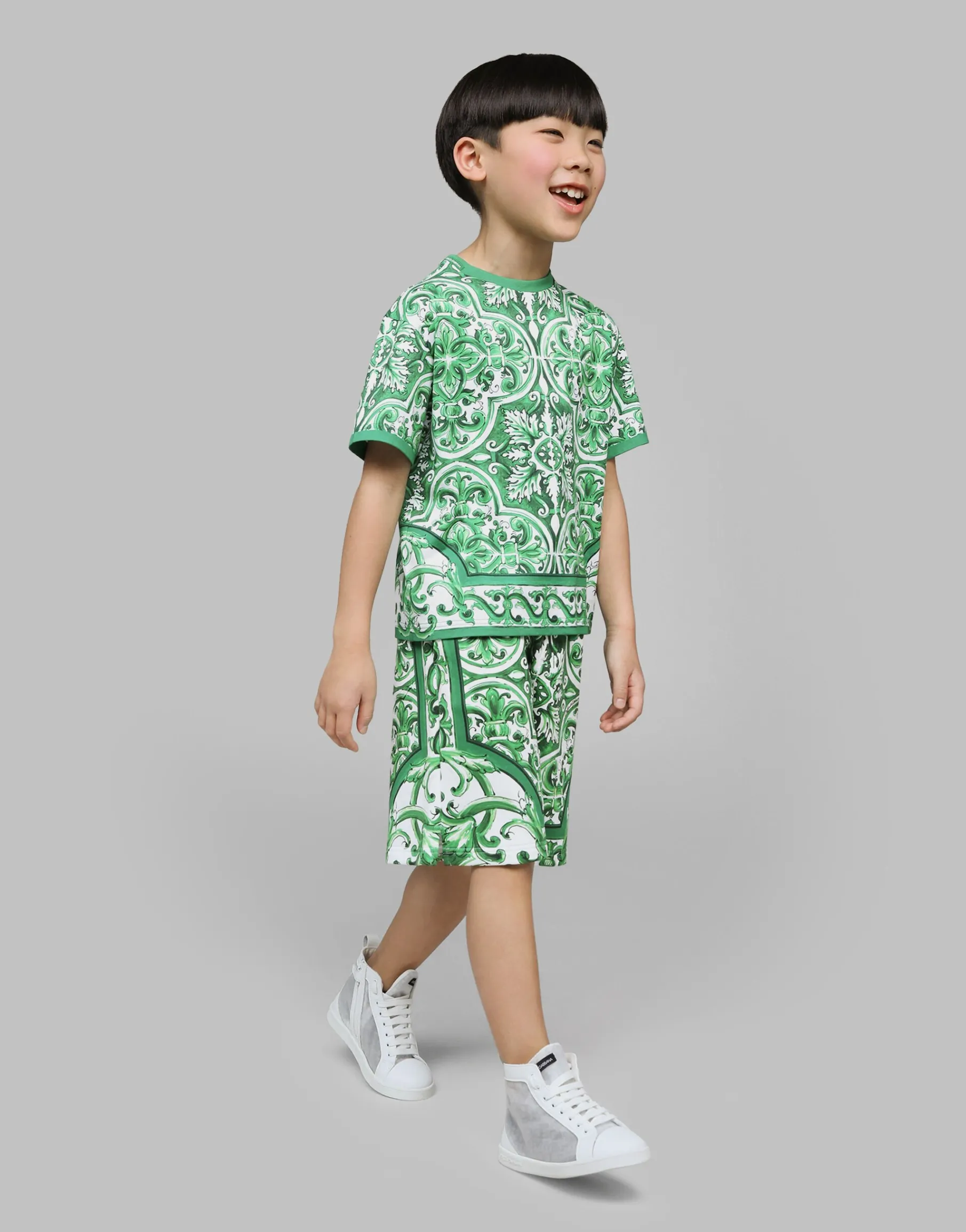 Jersey shorts with green majolica print
