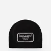 Knit hat with logo tag