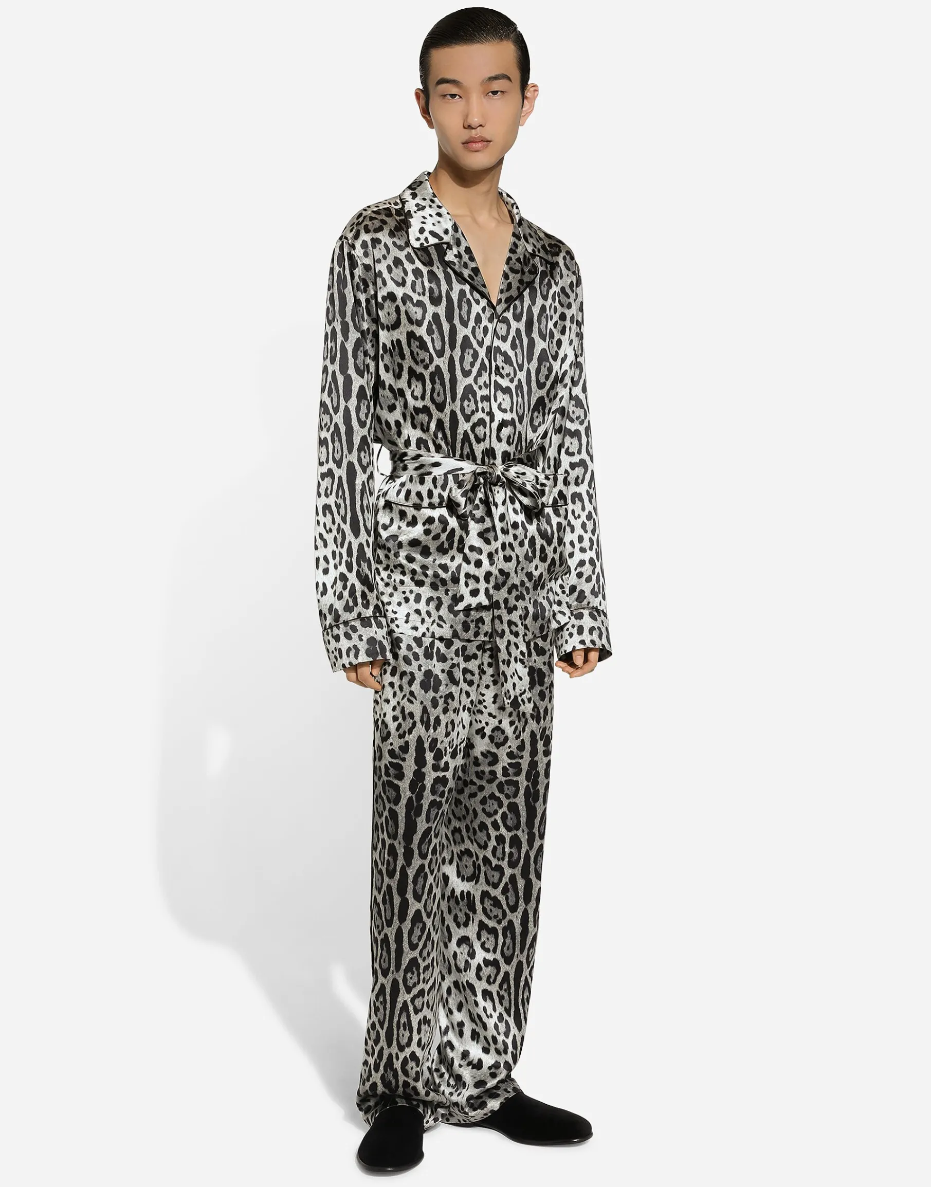 Leopard-print satin robe