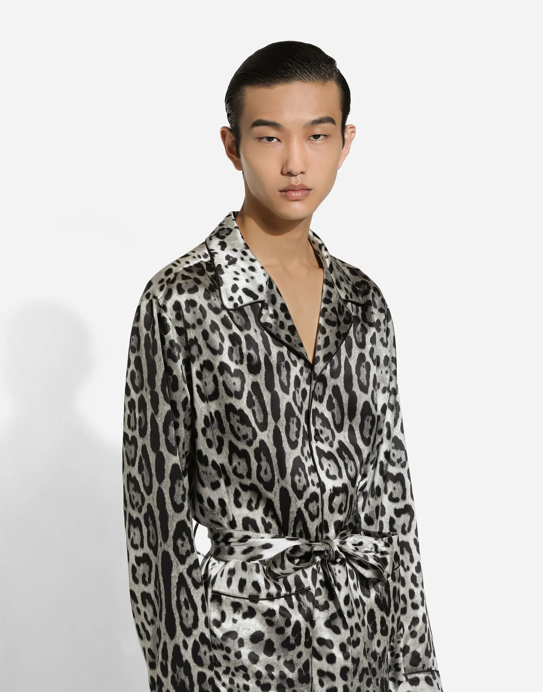 Leopard-print satin robe