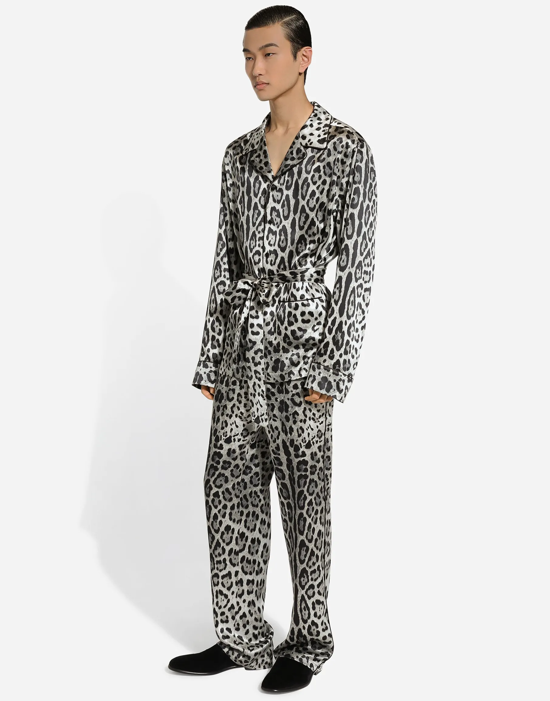 Leopard-print satin robe