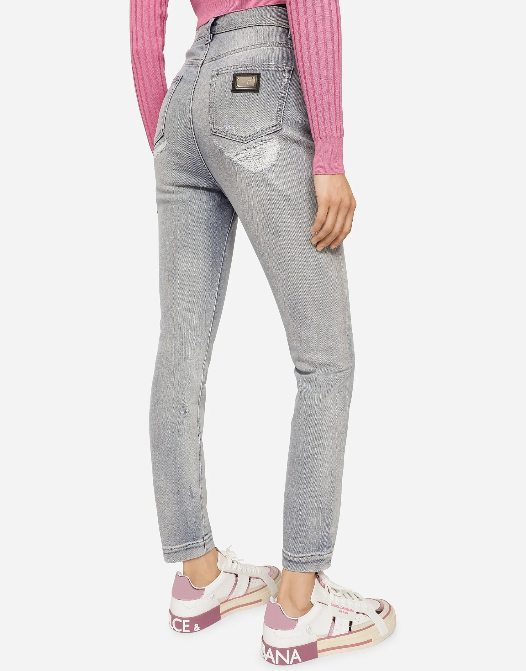 Light blue denim Grace jeans with ripped details