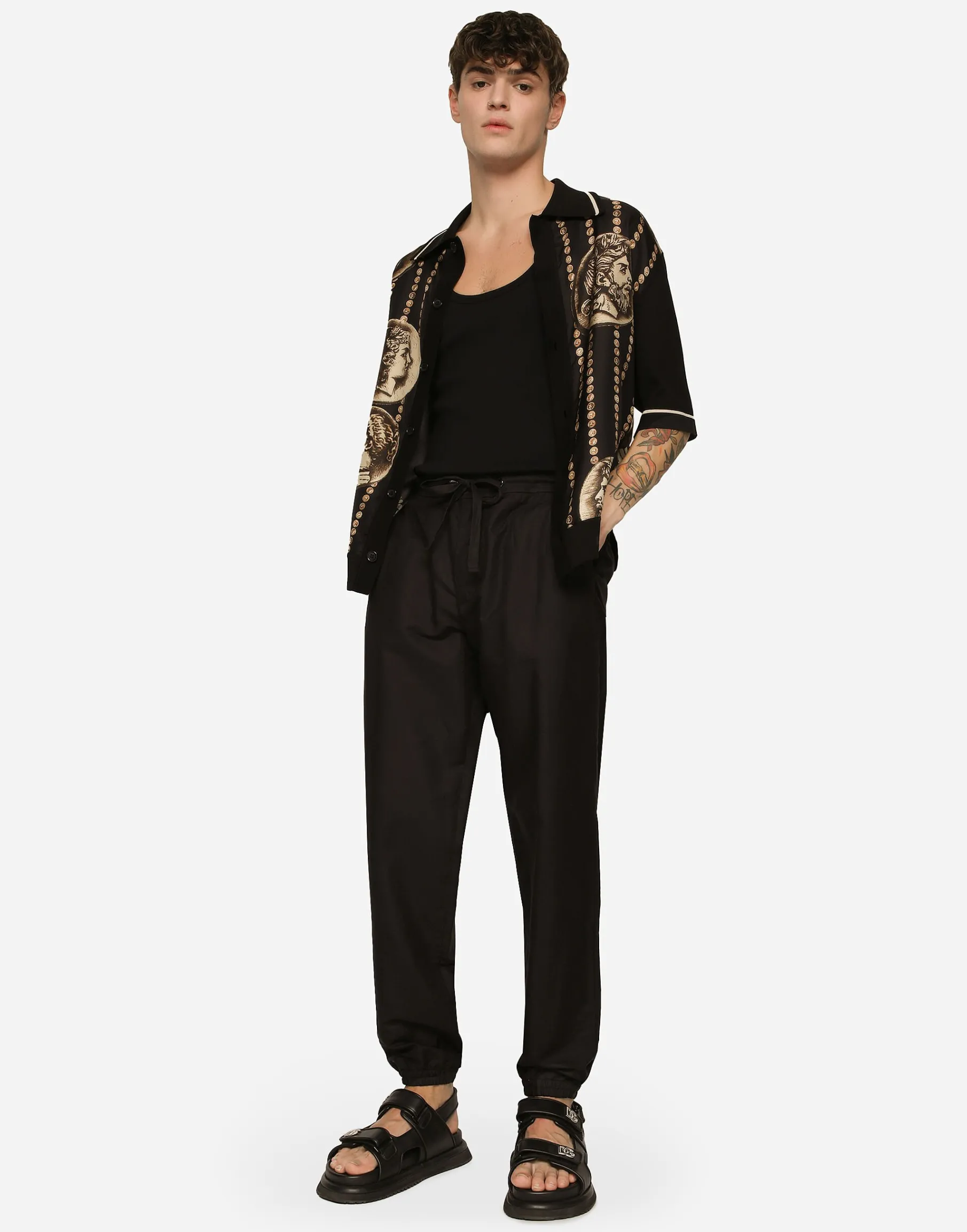 Linen and cotton jogging pants with logo label