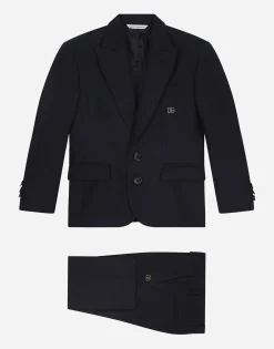 Linen single-breasted suit