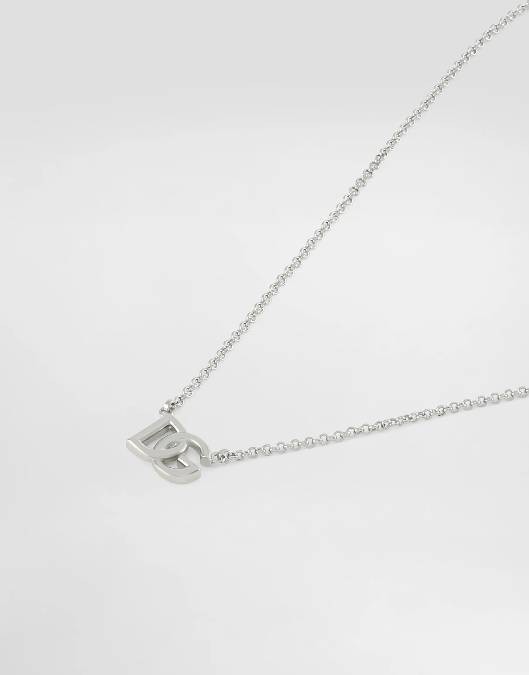 Link choker with DG logo
