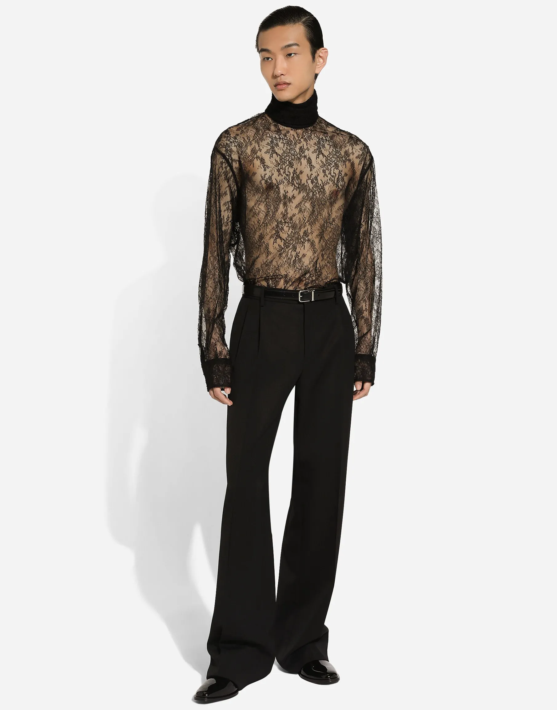 Loose lace turtleneck with shirt cuffs
