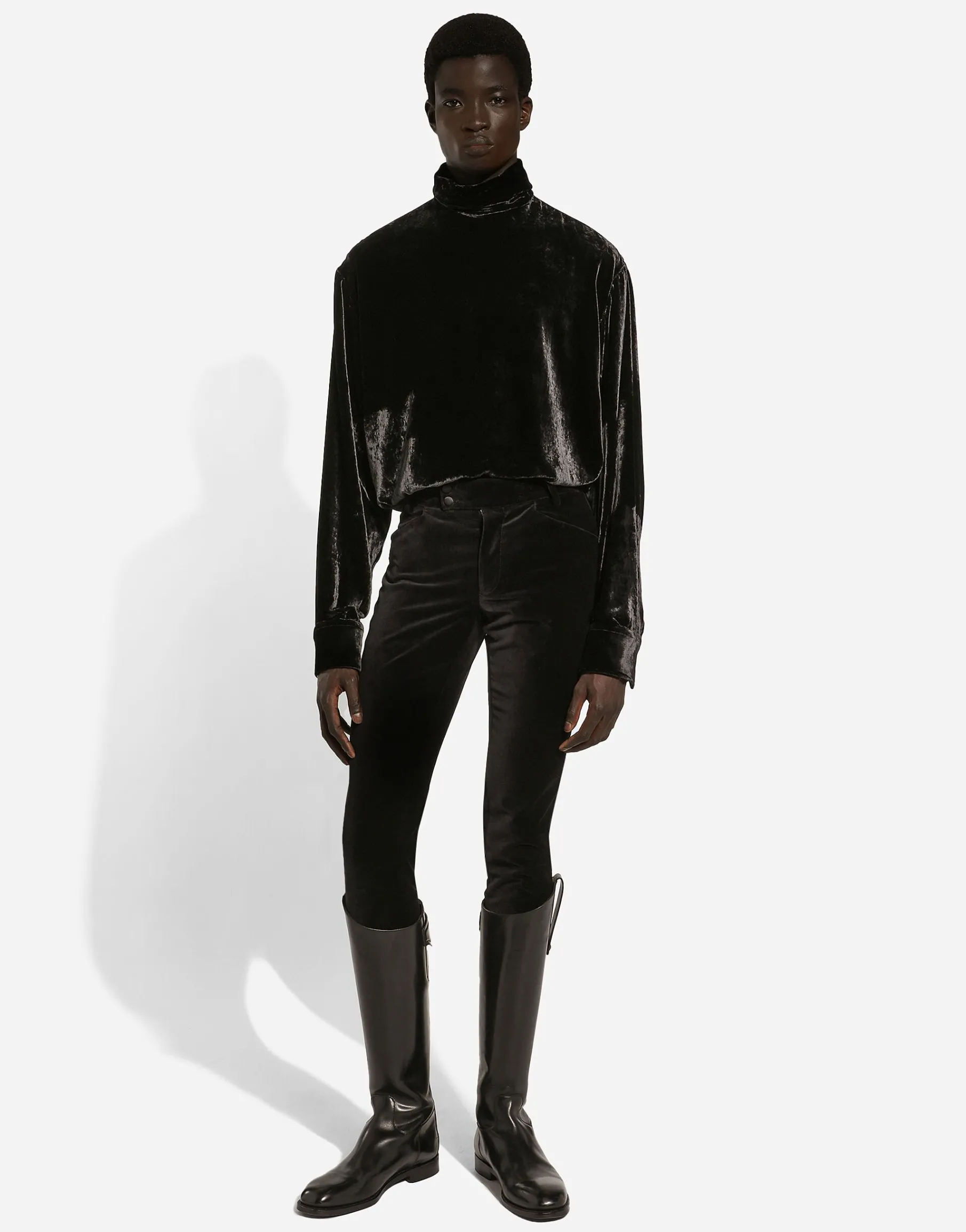 Loose velvet turtleneck with shirt cuffs