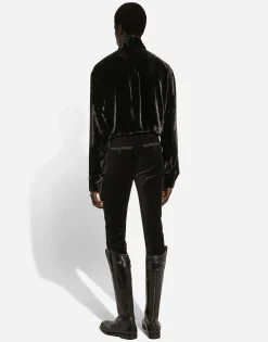 Loose velvet turtleneck with shirt cuffs