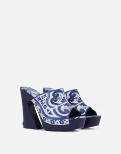 Majolica-print polished calfskin clogs