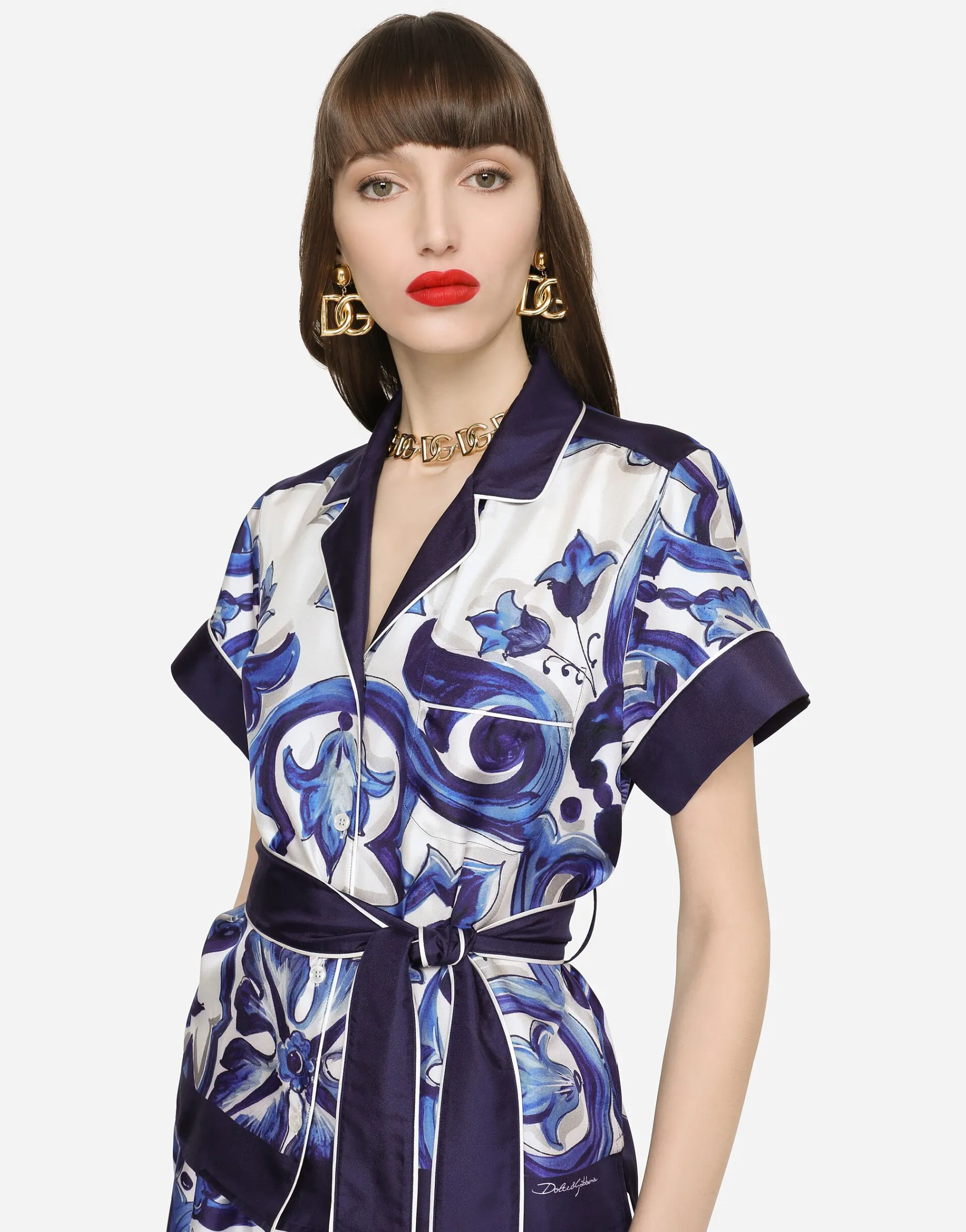 Majolica-print twill shirt with belt