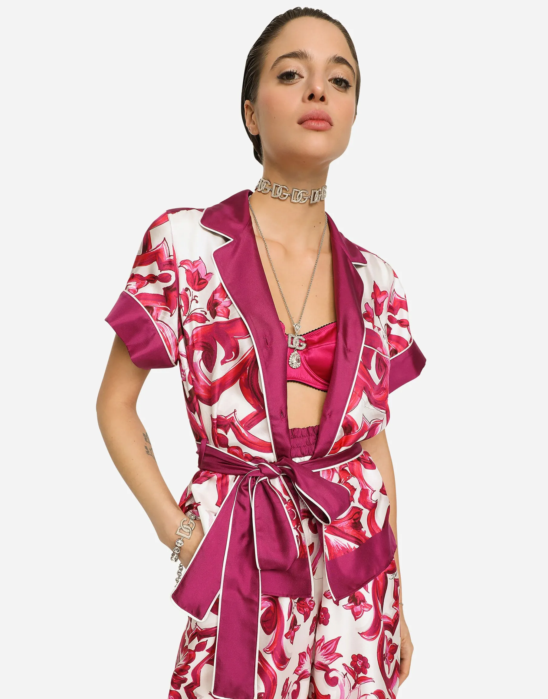 Majolica-print twill shirt with belt