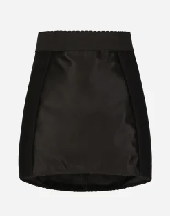 Marquisette and lace miniskirt with corset details