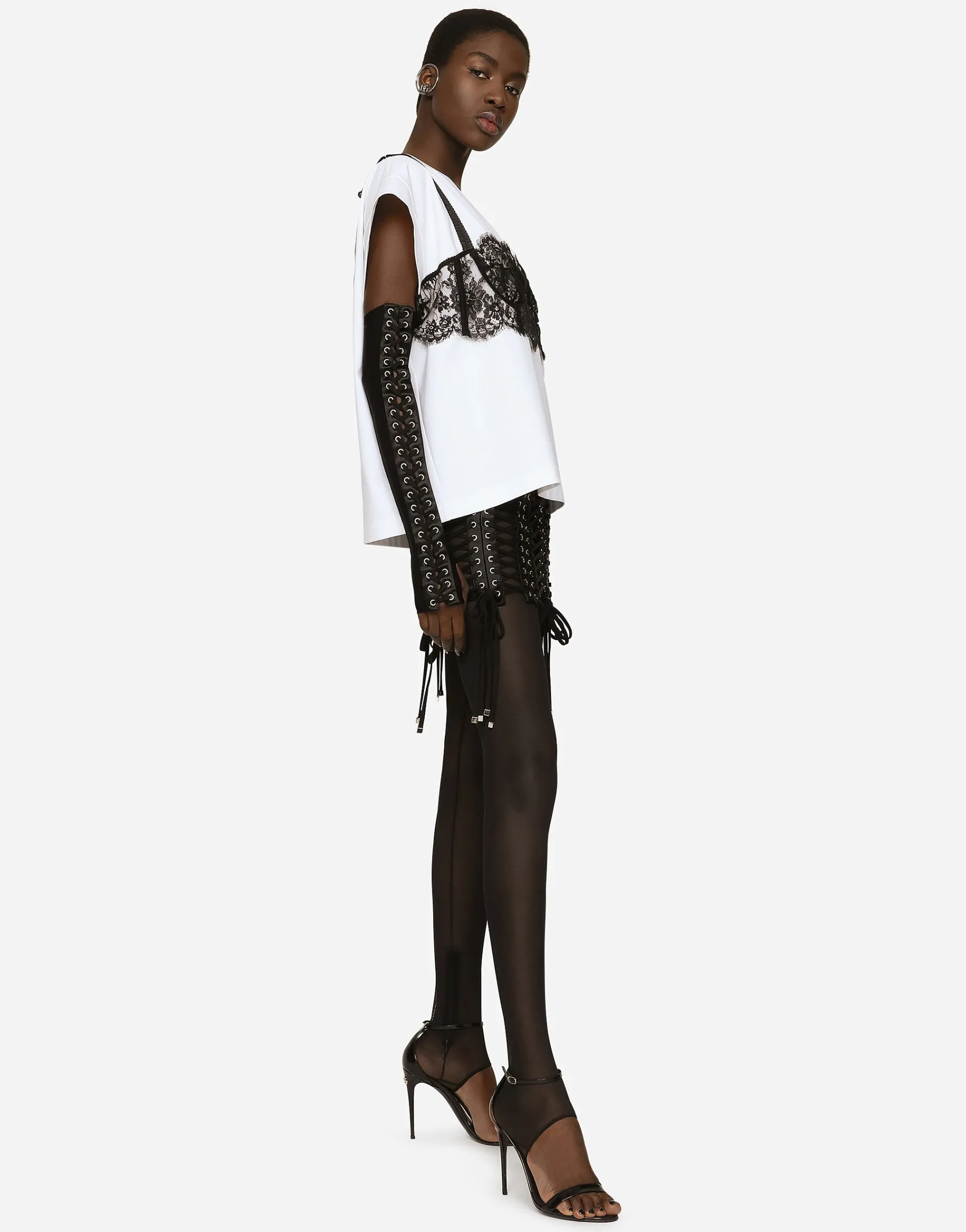 Miniskirt with laces and eyelets