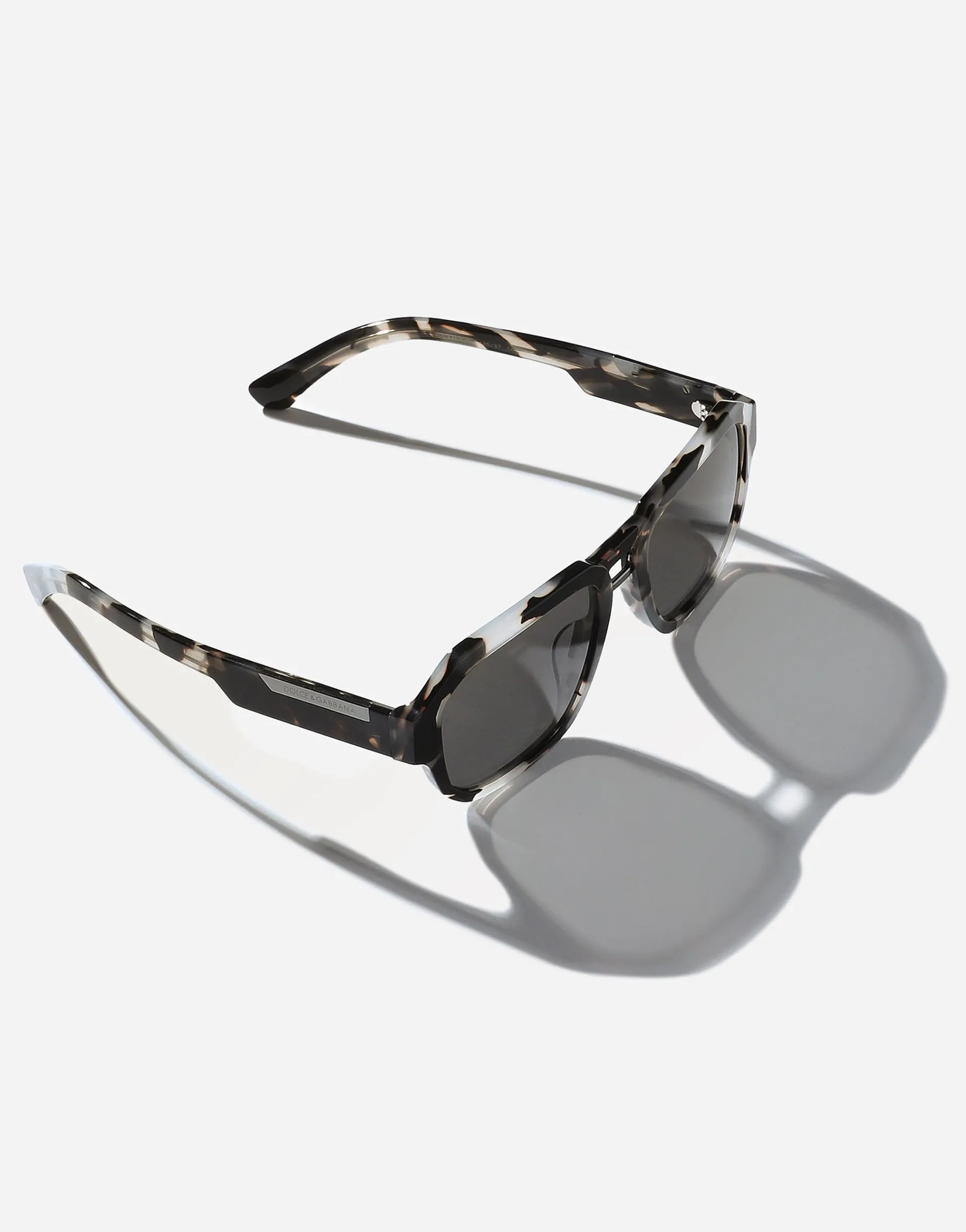 Mirror logo sunglasses
