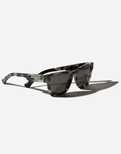 Mirror logo sunglasses