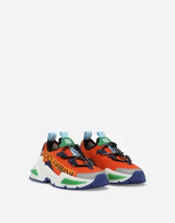 Mixed-material Airmaster sneakers