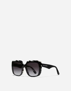 New print sunglasses