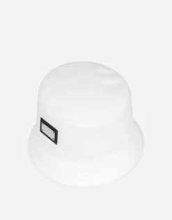 Nylon bucket hat with branded plate