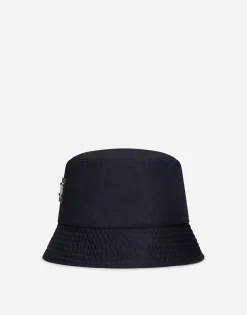Nylon bucket hat with branded plate