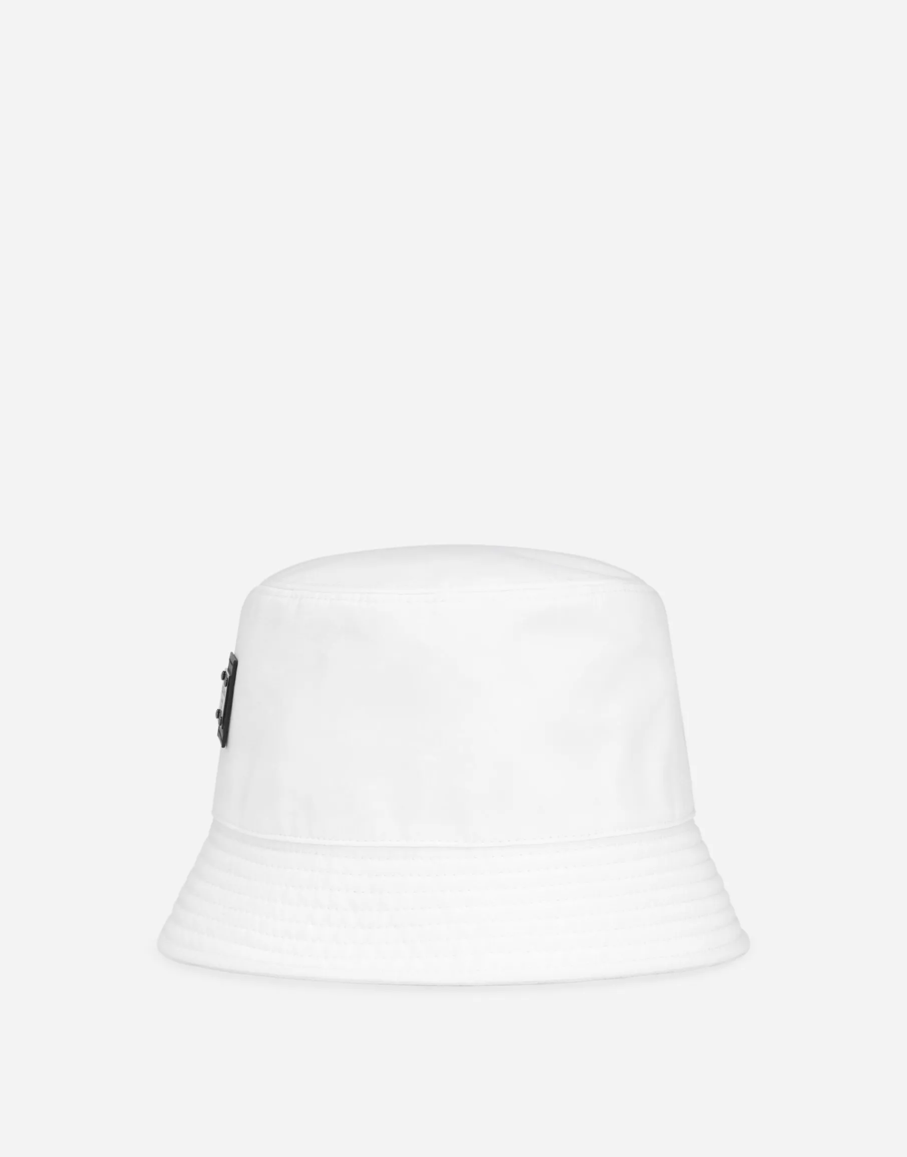 Nylon bucket hat with branded plate
