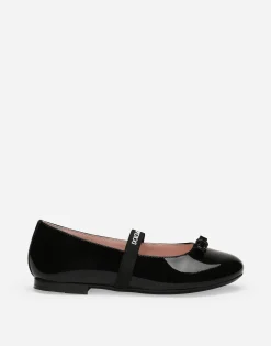 Patent leather ballet flats with bow