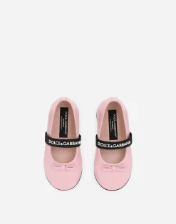 Patent leather ballet flats with bow