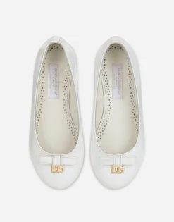 Patent leather ballet flats with metal DG logo