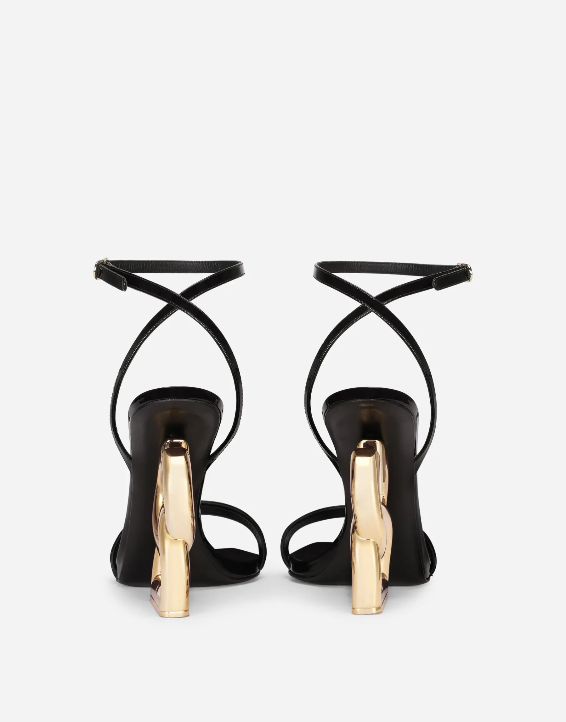 Patent leather sandals with 3.5 heel
