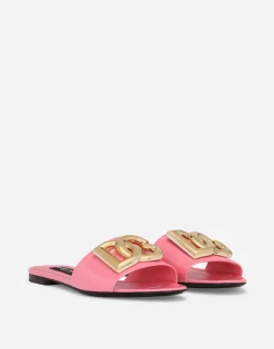 Patent leather sliders with DG logo