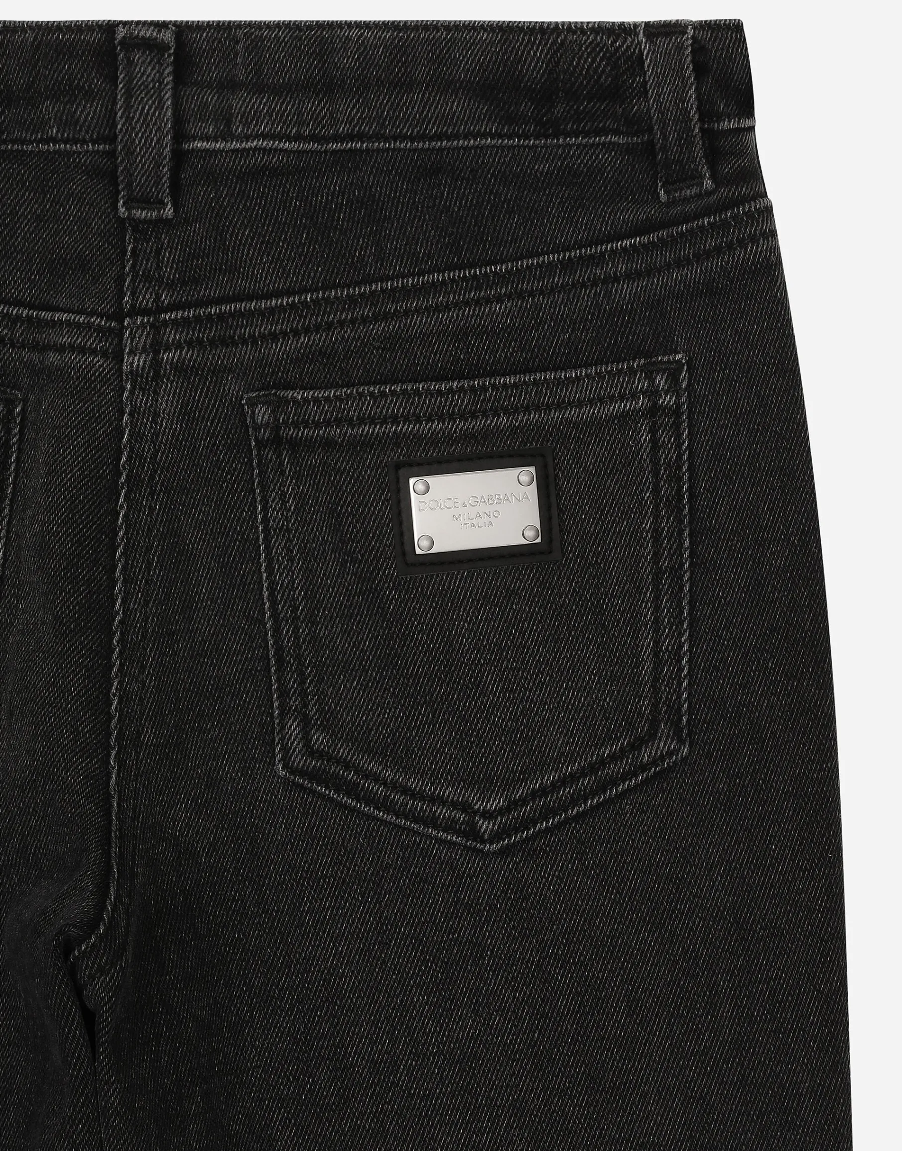 5-pocket denim jeans with branded tag