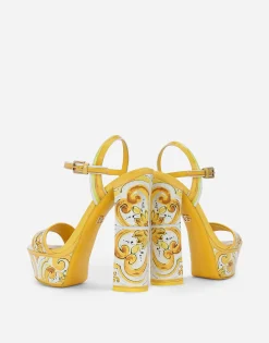 Polished calfskin platform sandals with majolica print