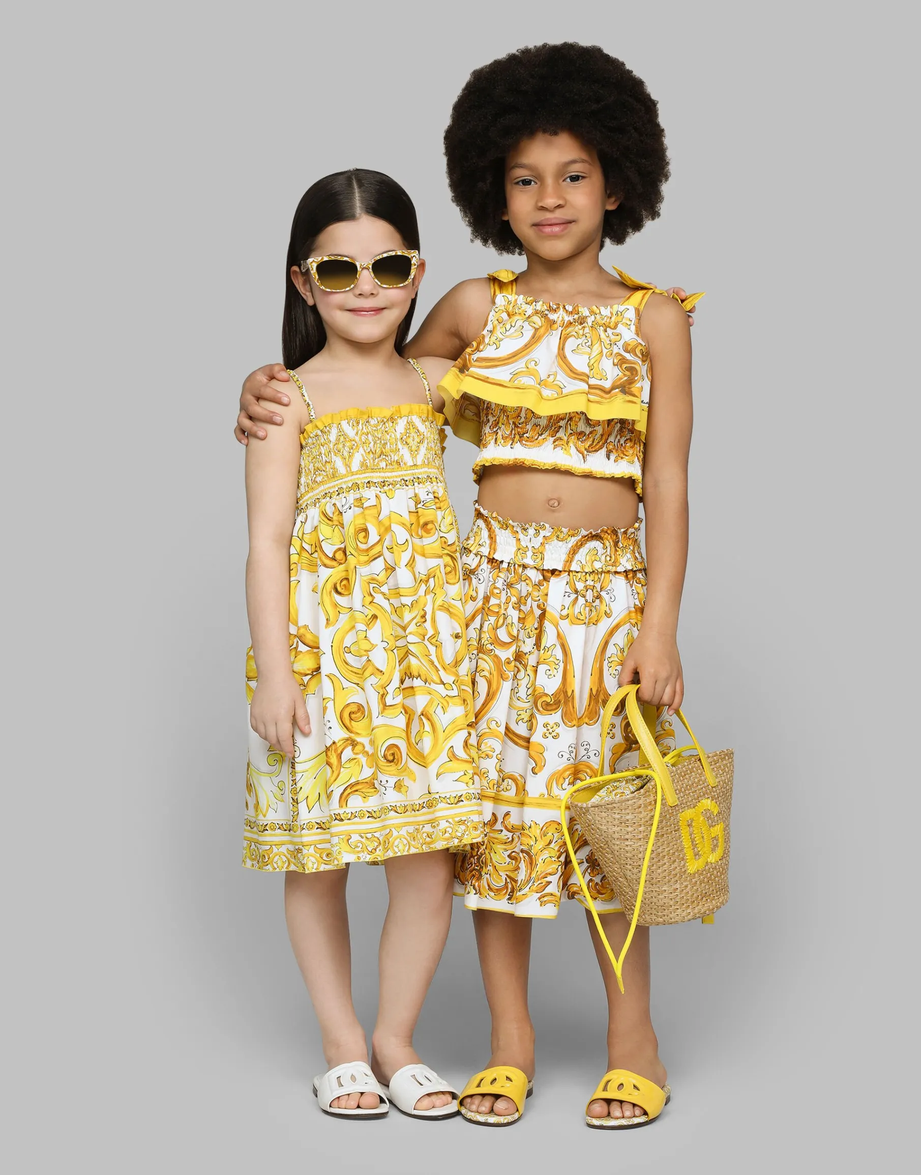 Poplin dress with yellow majolica print