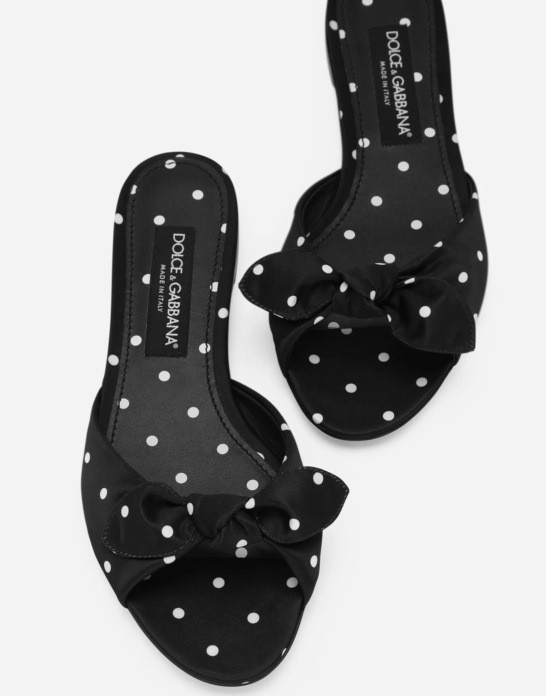 Printed satin sliders