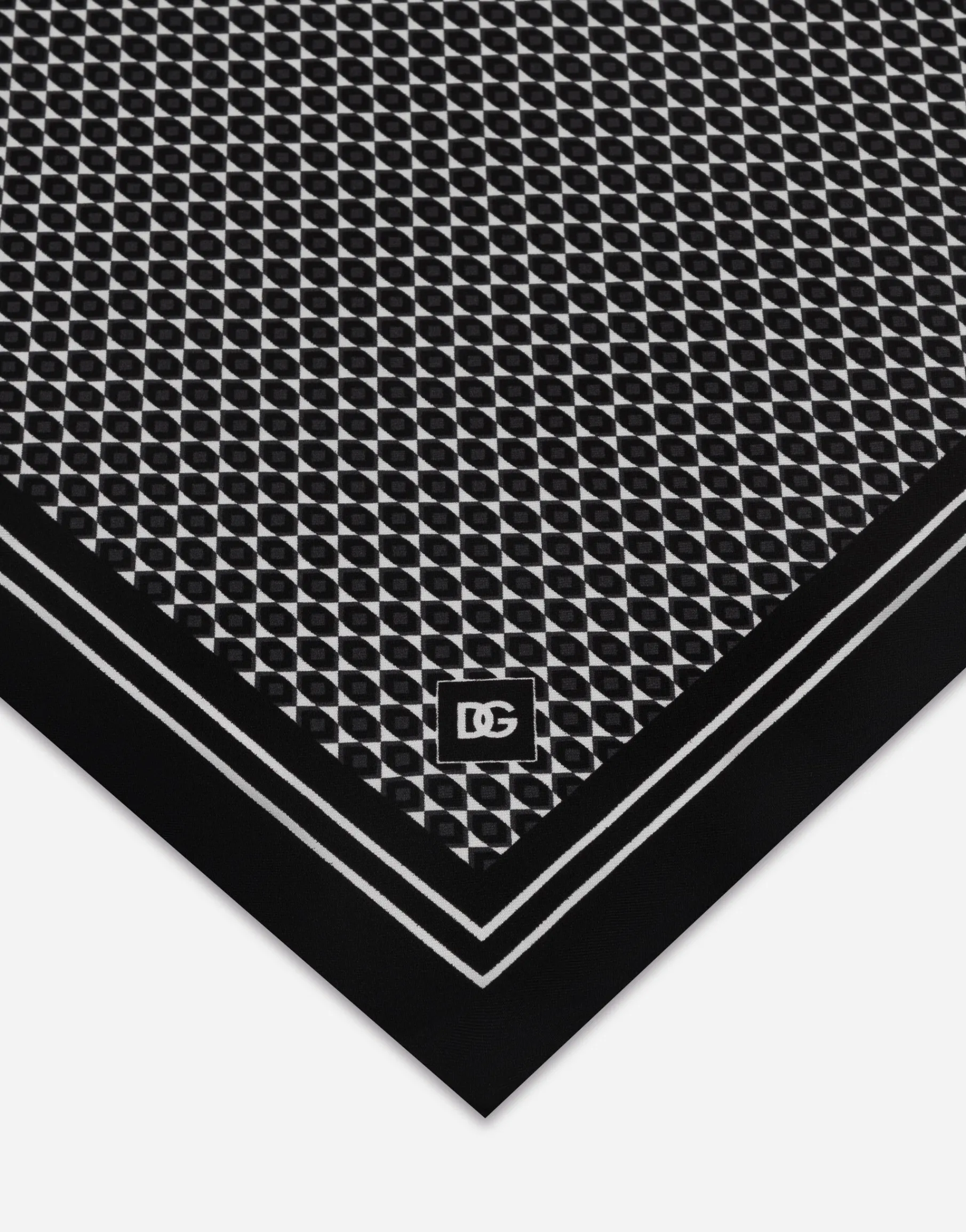 Printed silk pocket square