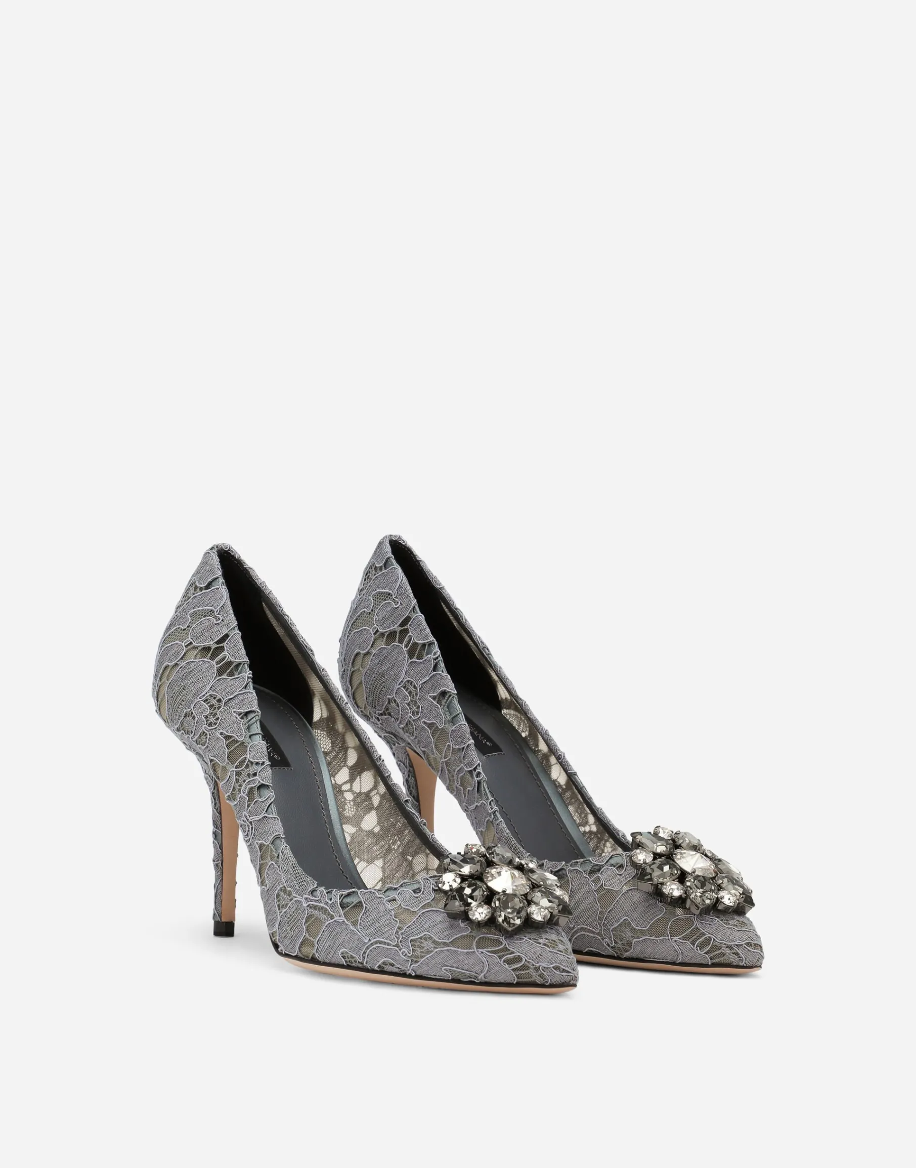 Pump in Taormina lace with crystals
