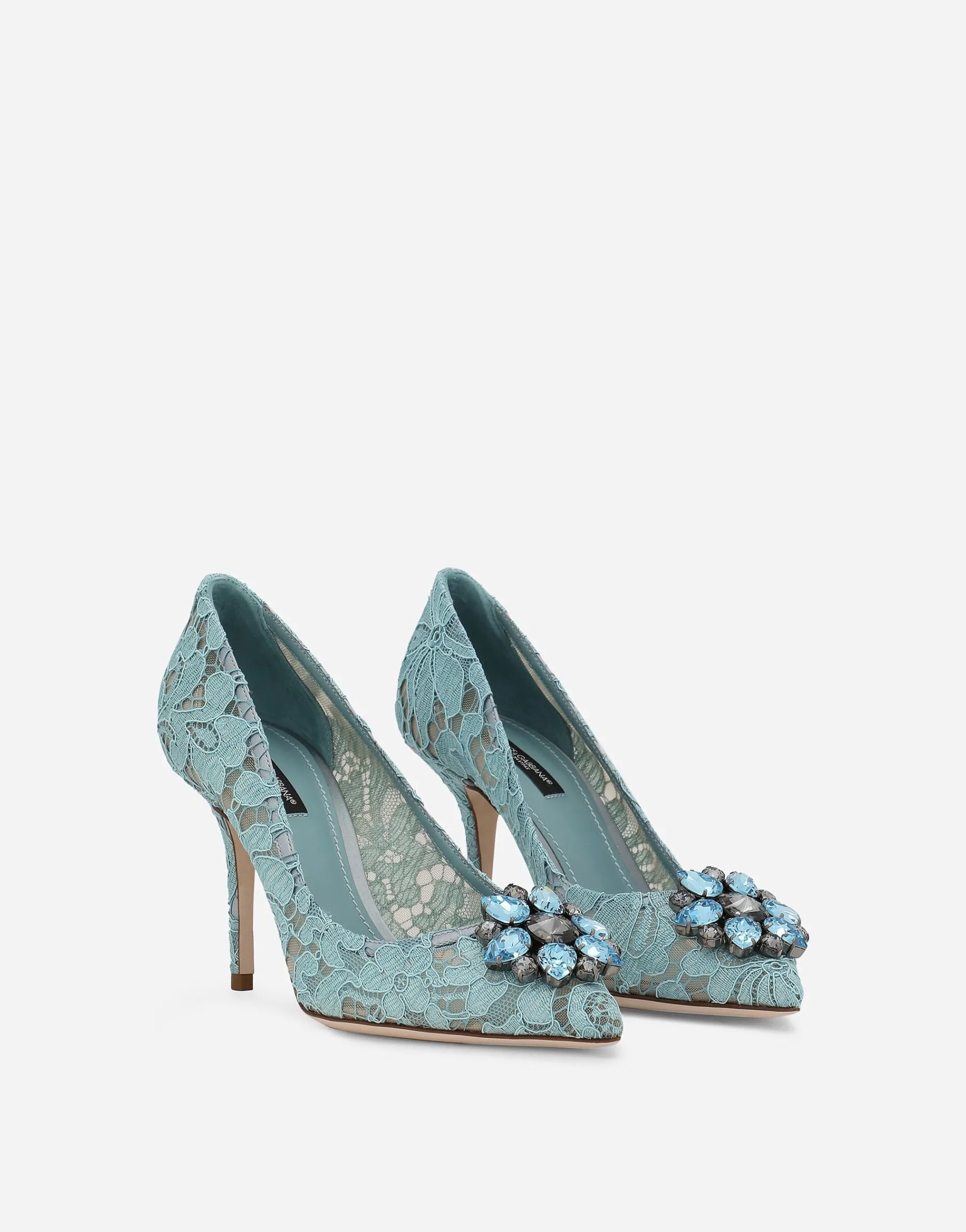 Pump in Taormina lace with crystals