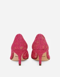 Pump in Taormina lace with crystals