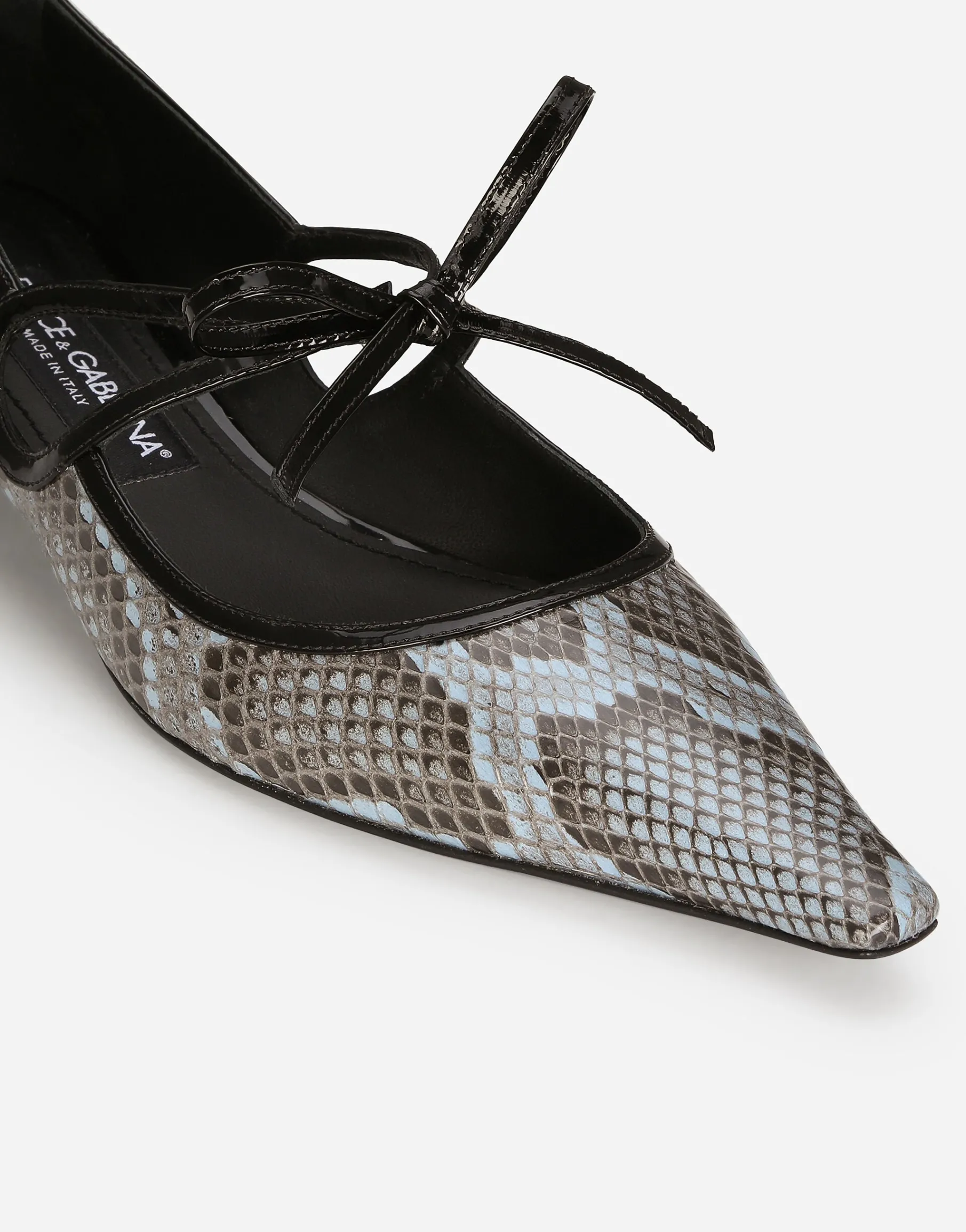 Python skin pumps