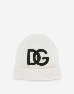 Ribbed knit hat with DG logo patch