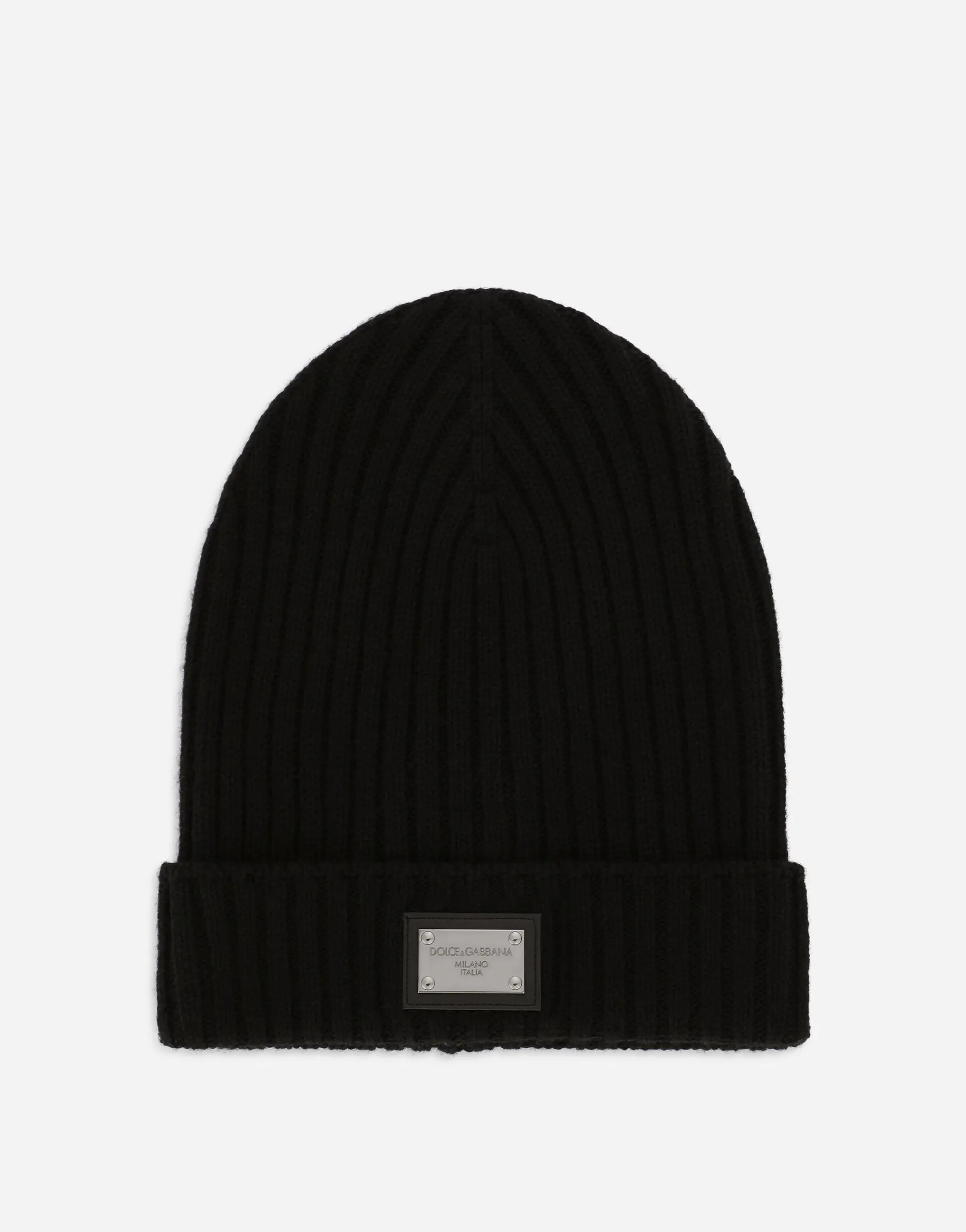Ribbed knit hat with logo tag