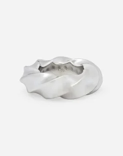 Rigid torchon bracelet
