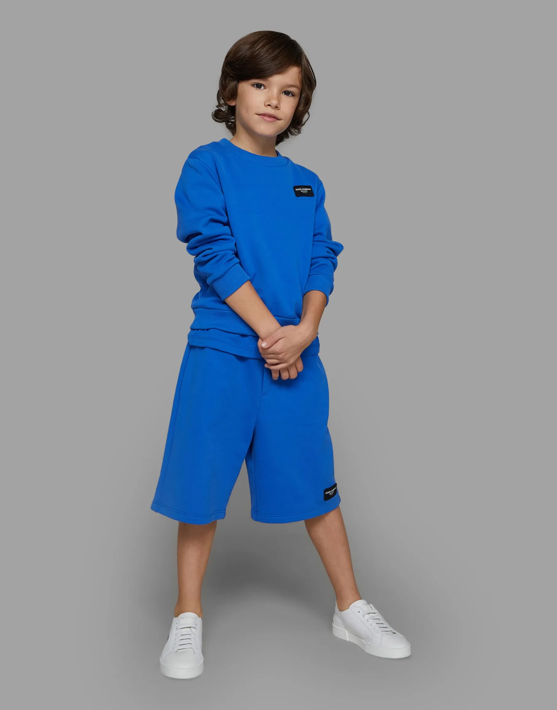 Round-neck jersey with logo tag