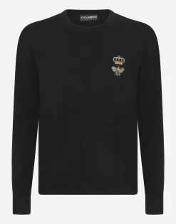 Round-neck wool sweater with embroidery