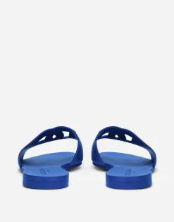 Rubber beachwear sliders