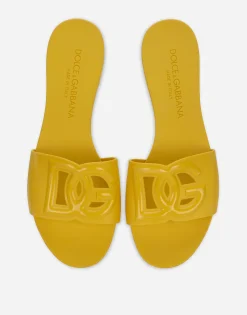 Rubber beachwear sliders
